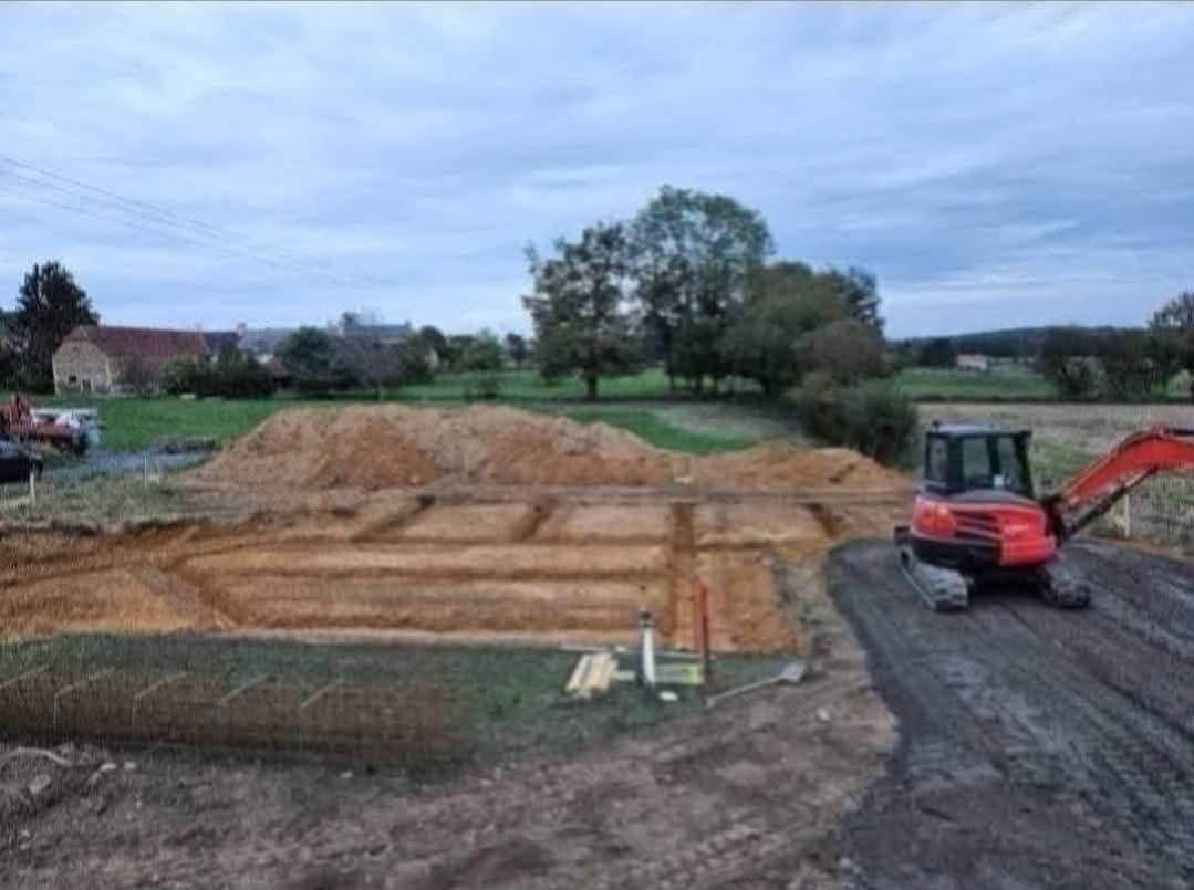 Terrassement de fondation pour construction dans les Hautes-Pyrénées